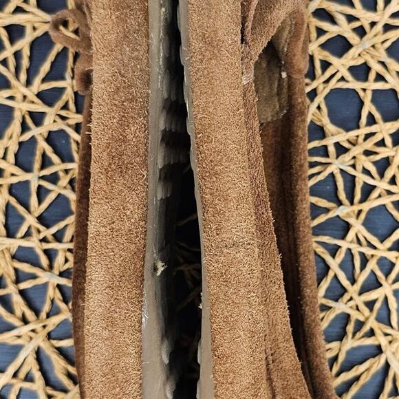 Minnetonka Shoes - Picture 3 of 6